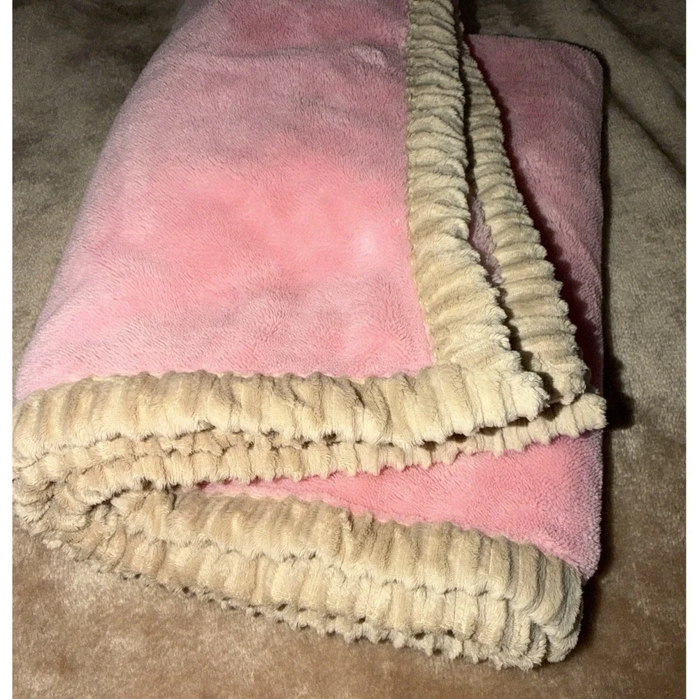 Chic Pea Baby Blanket Brown Pink Plush Soft Ribbed Edge